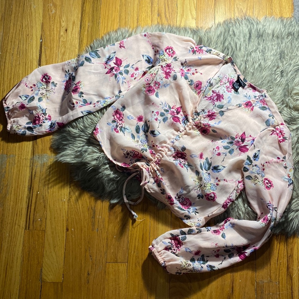 Fue 21 XS floral pink long sleeve shirt